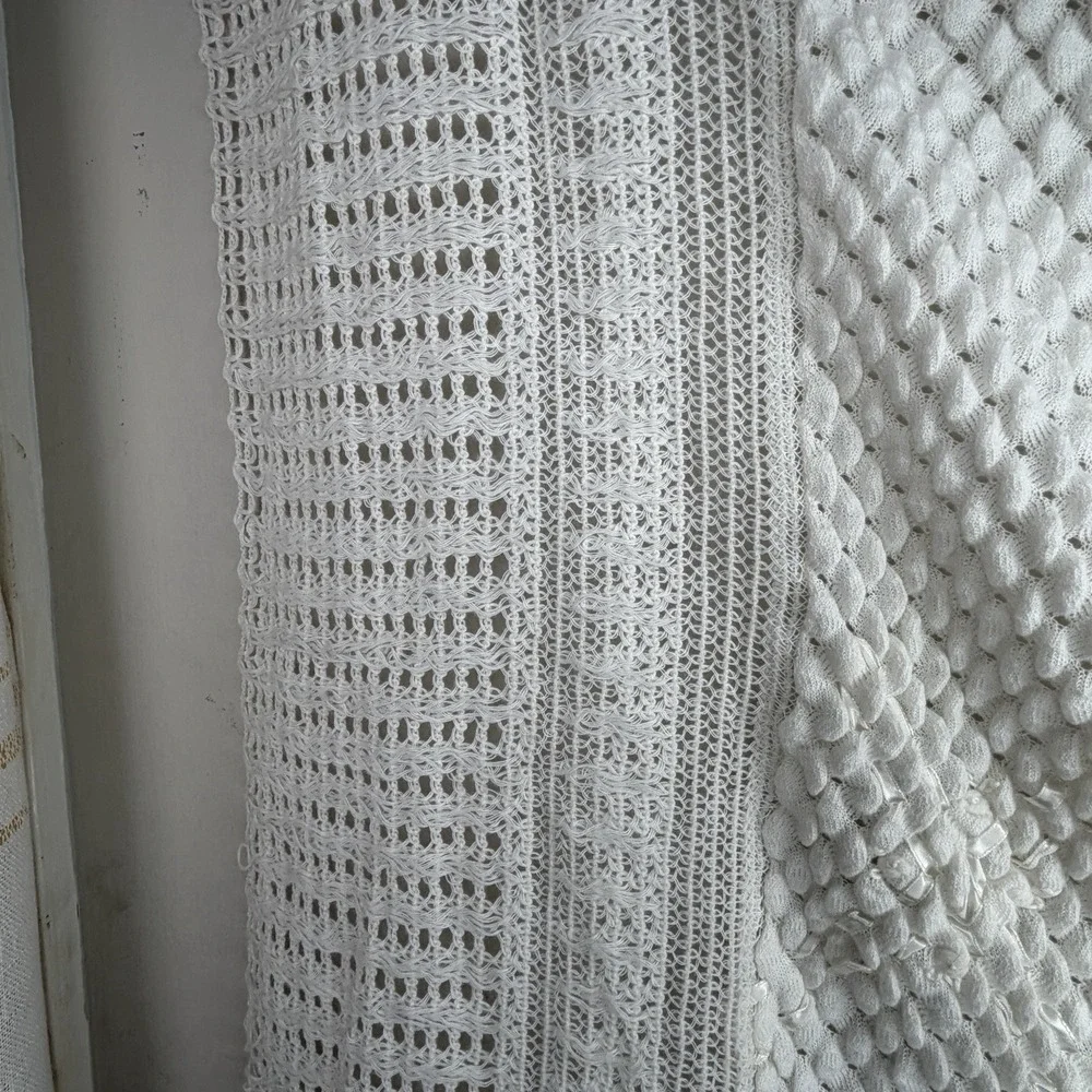 Handmade Vintage Knitted Soft baby Blanket White Ribbon Detail 38 X‎ 38